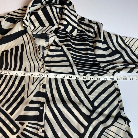 Dennis Basso Womens Top Tunic Black Cream Abstract Print Button Down Sz S - Picture 7 of 9